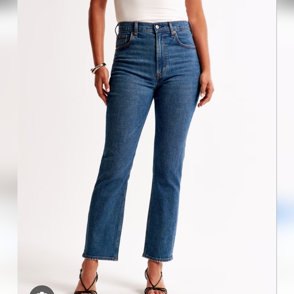 NWT Abercromie & Fitch Curve Love Ultra High Rise Ankle Straight